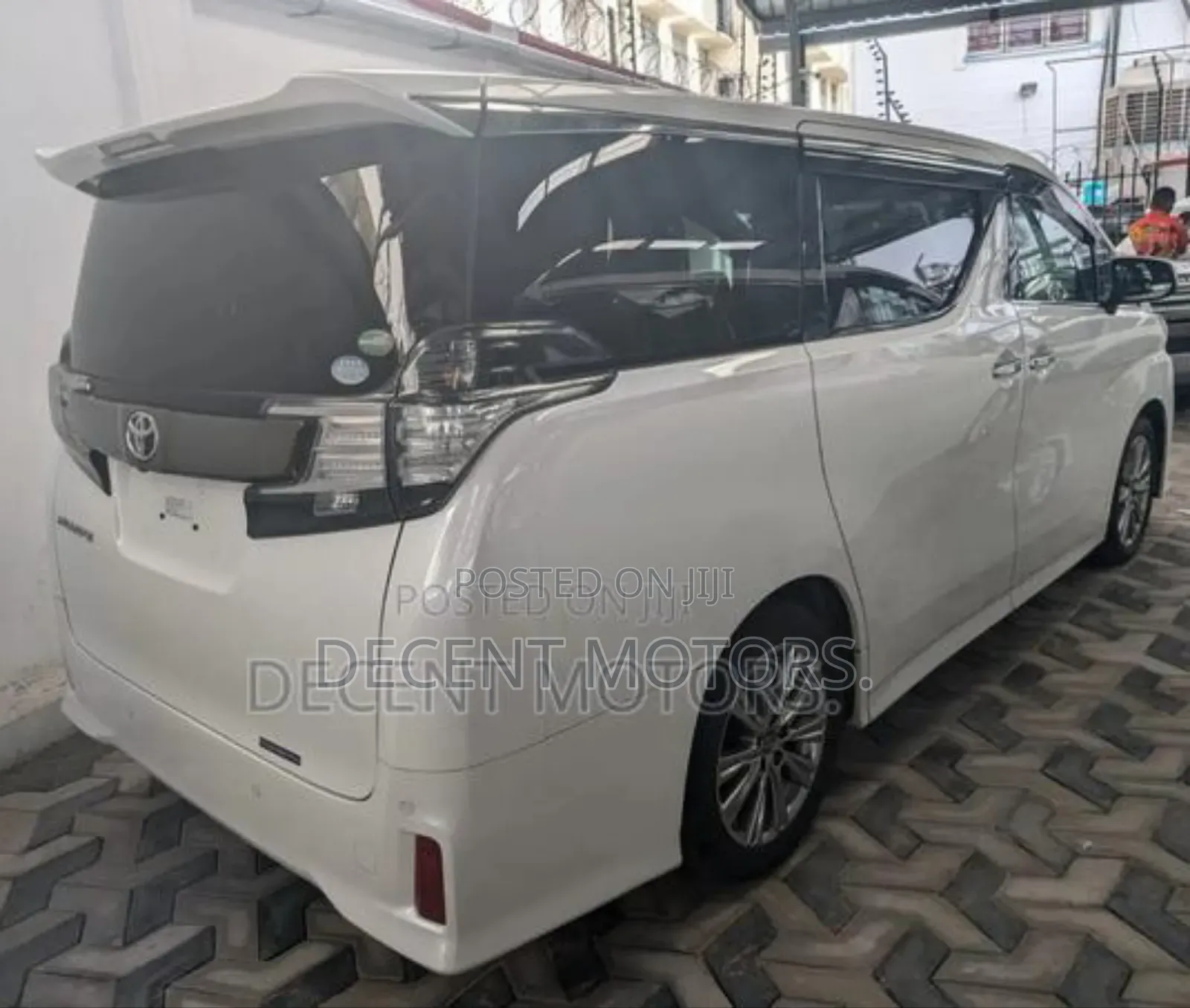 Toyota Vellfire 2018 White