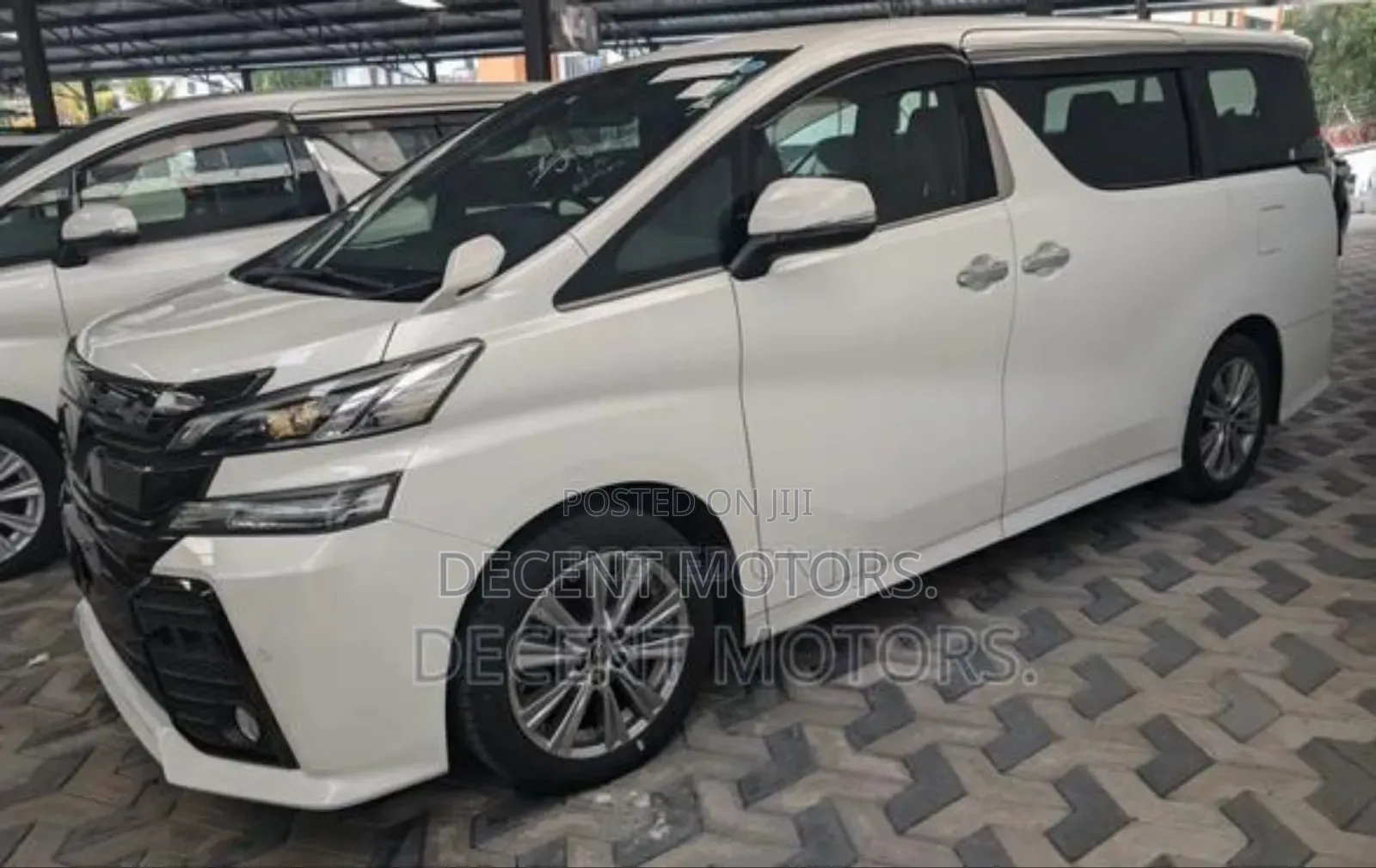 Toyota Vellfire 2018 White
