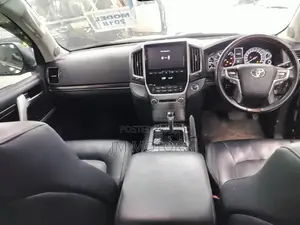 Toyota Land Cruiser 2018 Matt Black