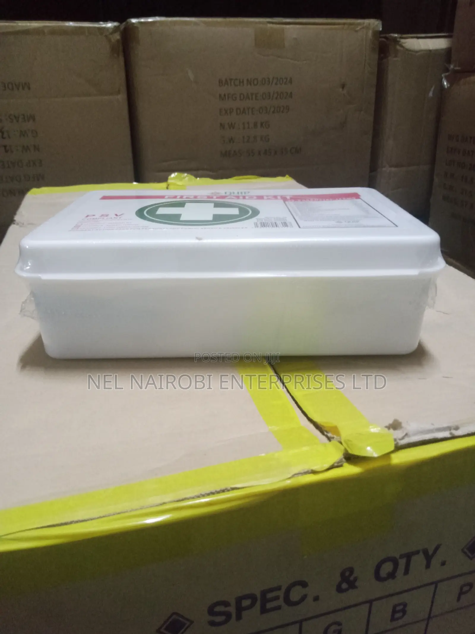 First Aid Kit - Free Wall Hanging Unit (F2)