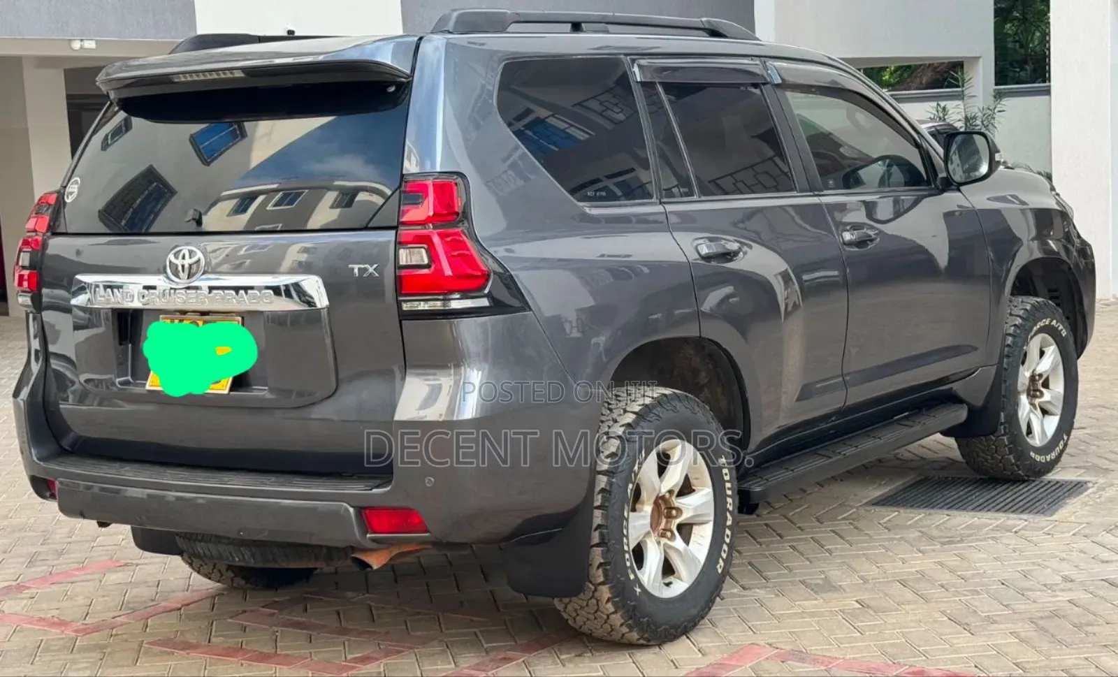 Toyota Land Cruiser Prado 2.7 i 2012 Gray