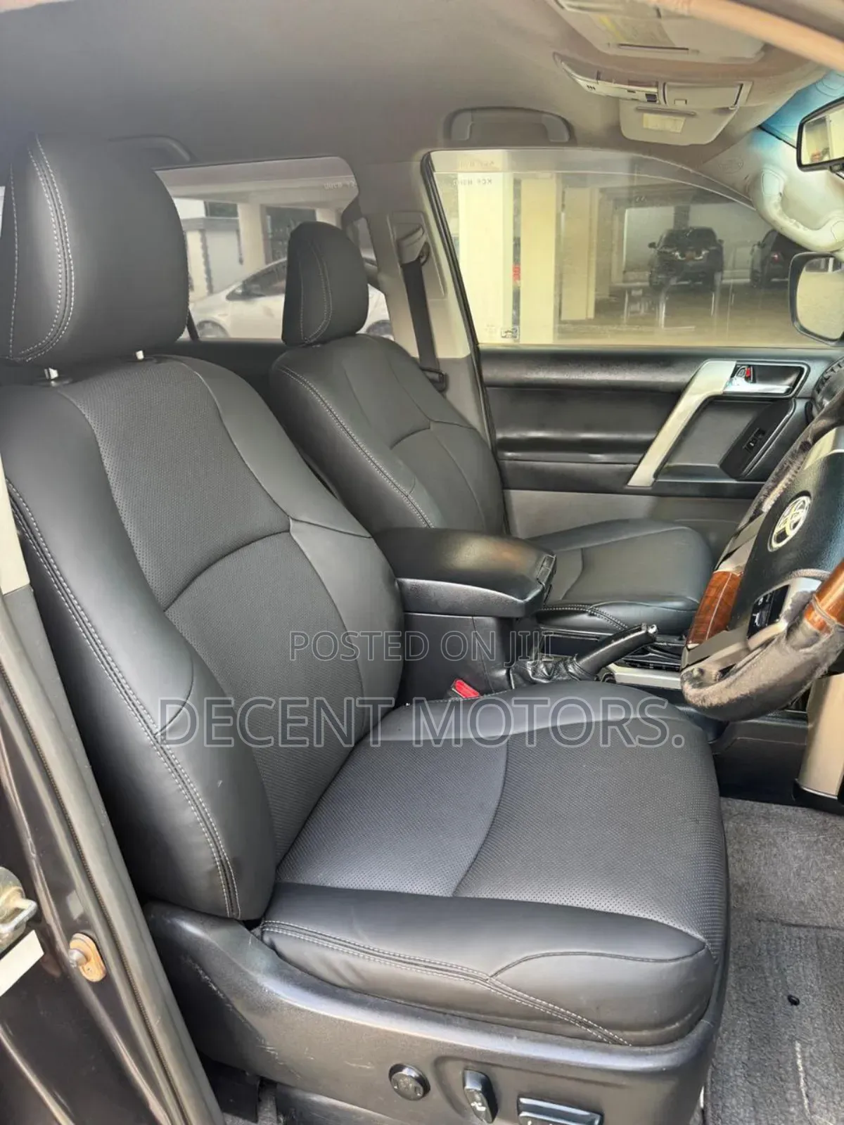 Toyota Land Cruiser Prado 2.7 i 2012 Gray