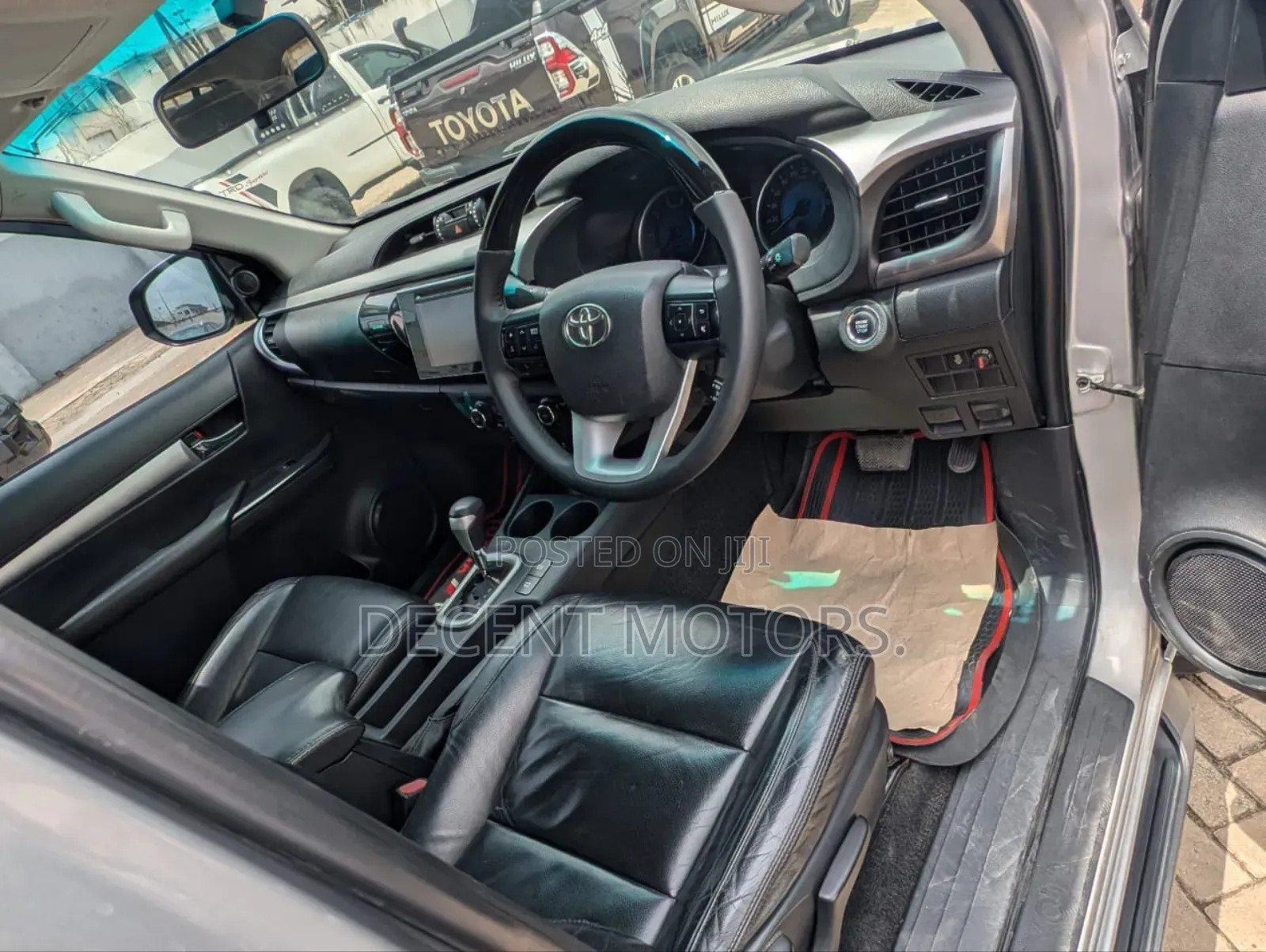 Toyota Hilux 2018 Silver