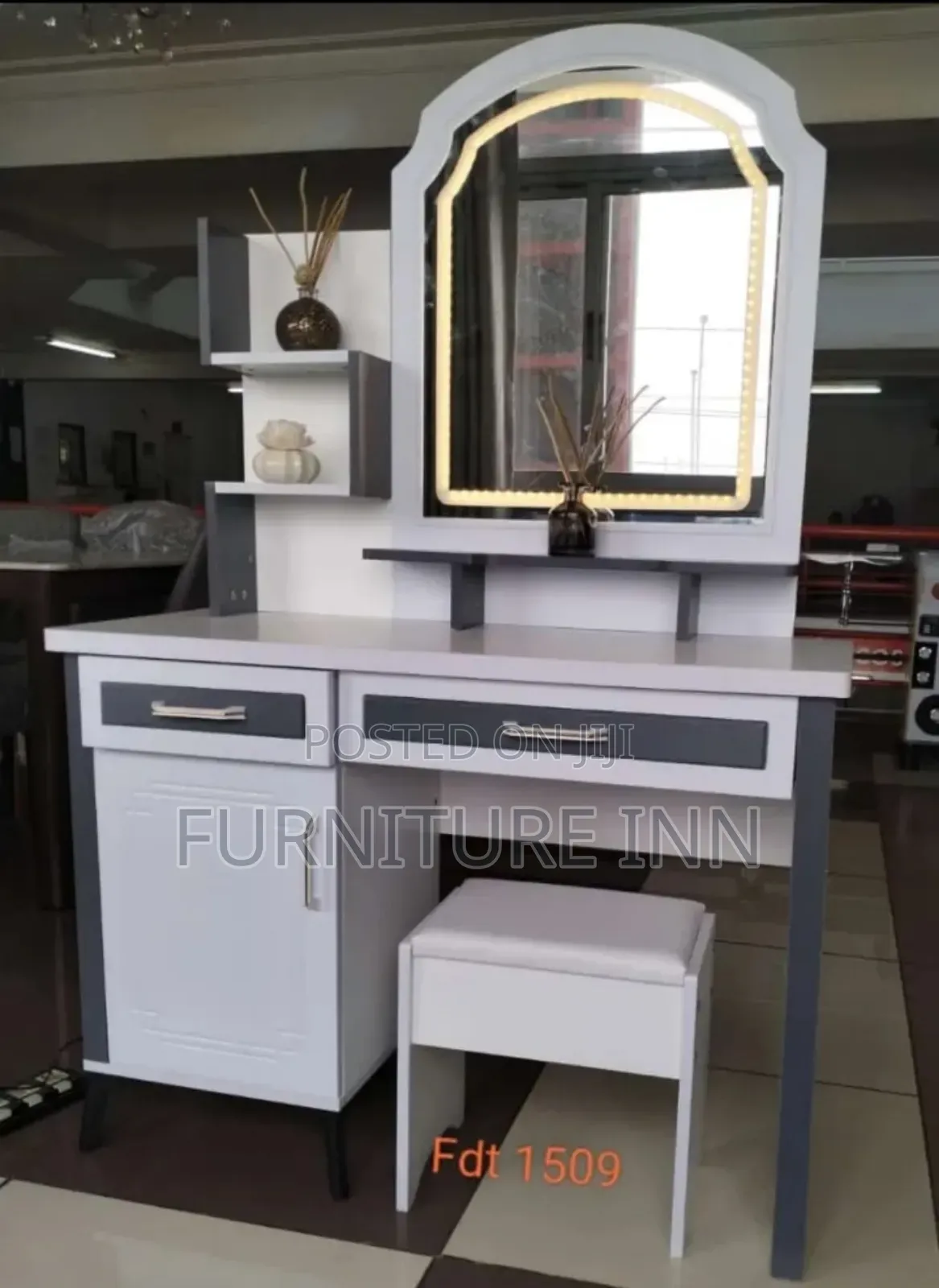 Vanity Dressing Table With Led