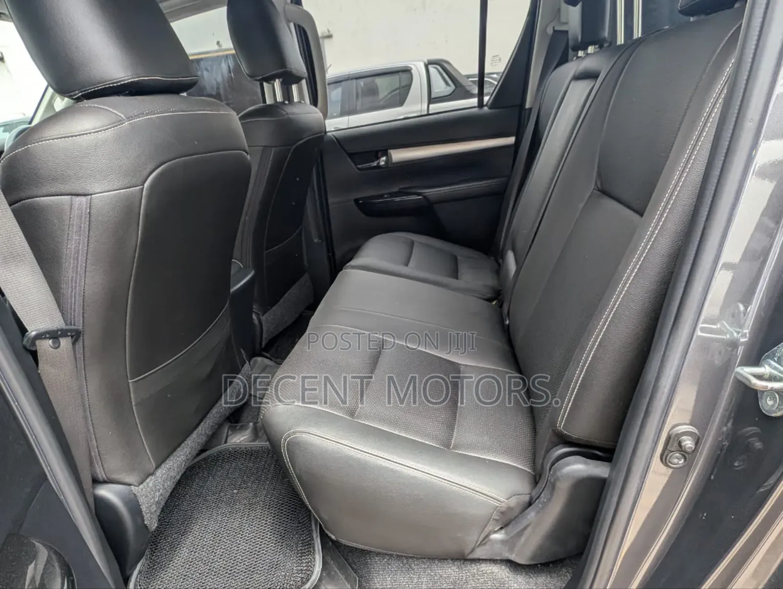 Toyota Hilux 2018 Black