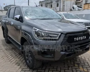 Toyota Hilux 2018 Black