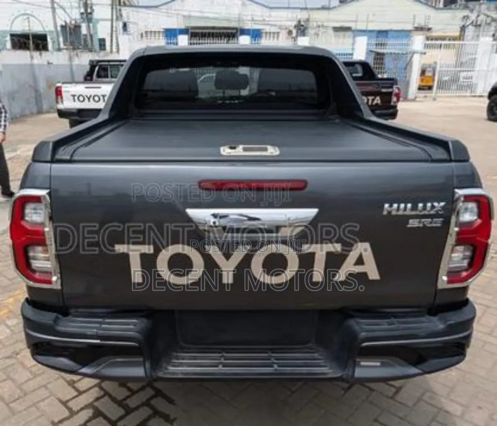 Toyota Hilux 2018 Black