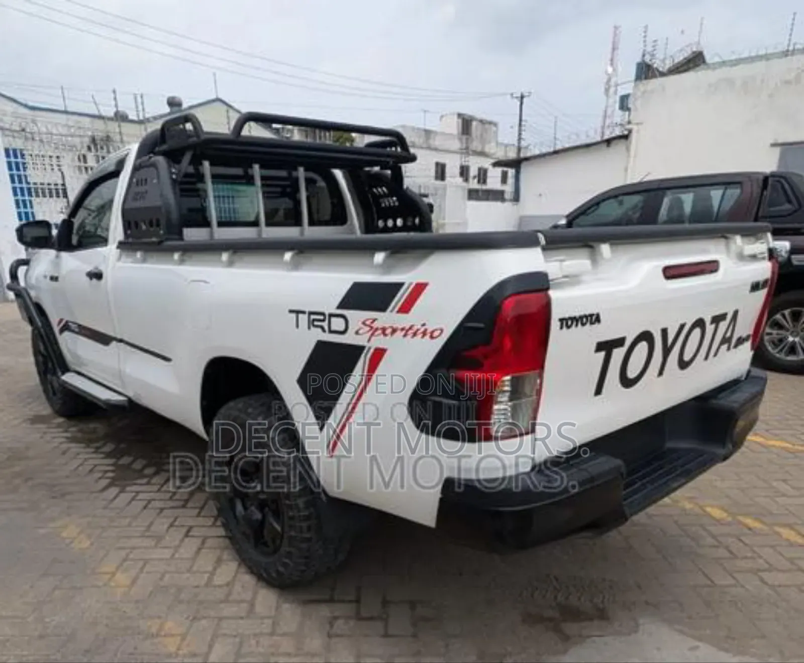 Toyota Hilux 2018 White