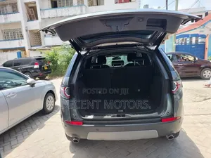 Land Rover Discovery Sport HSE LUX 2017 Green