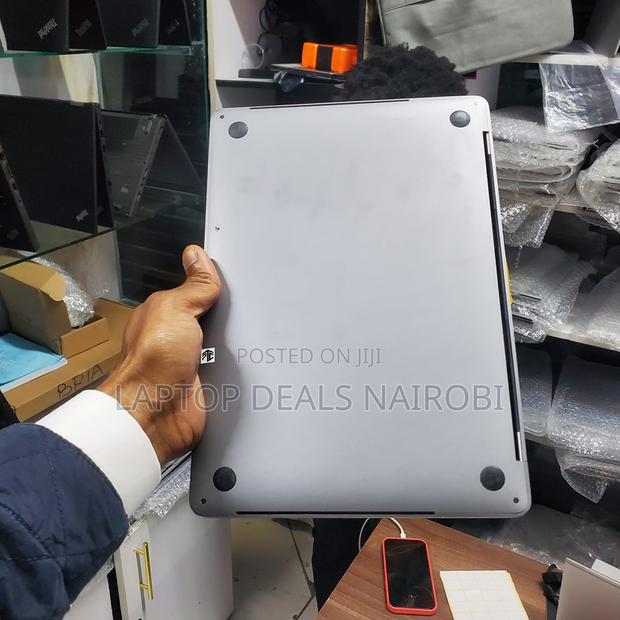 Laptop Apple MacBook Pro 2018 16GB Intel Core I7 SSD 512GB - thumbnail 3