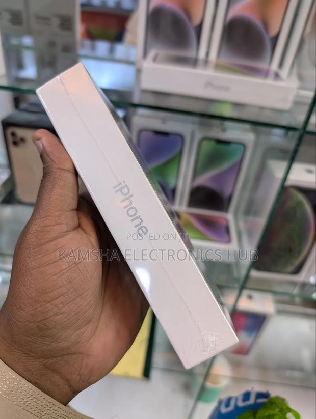 New Apple iPhone 15 Pro 256 GB Silver - thumbnail 2