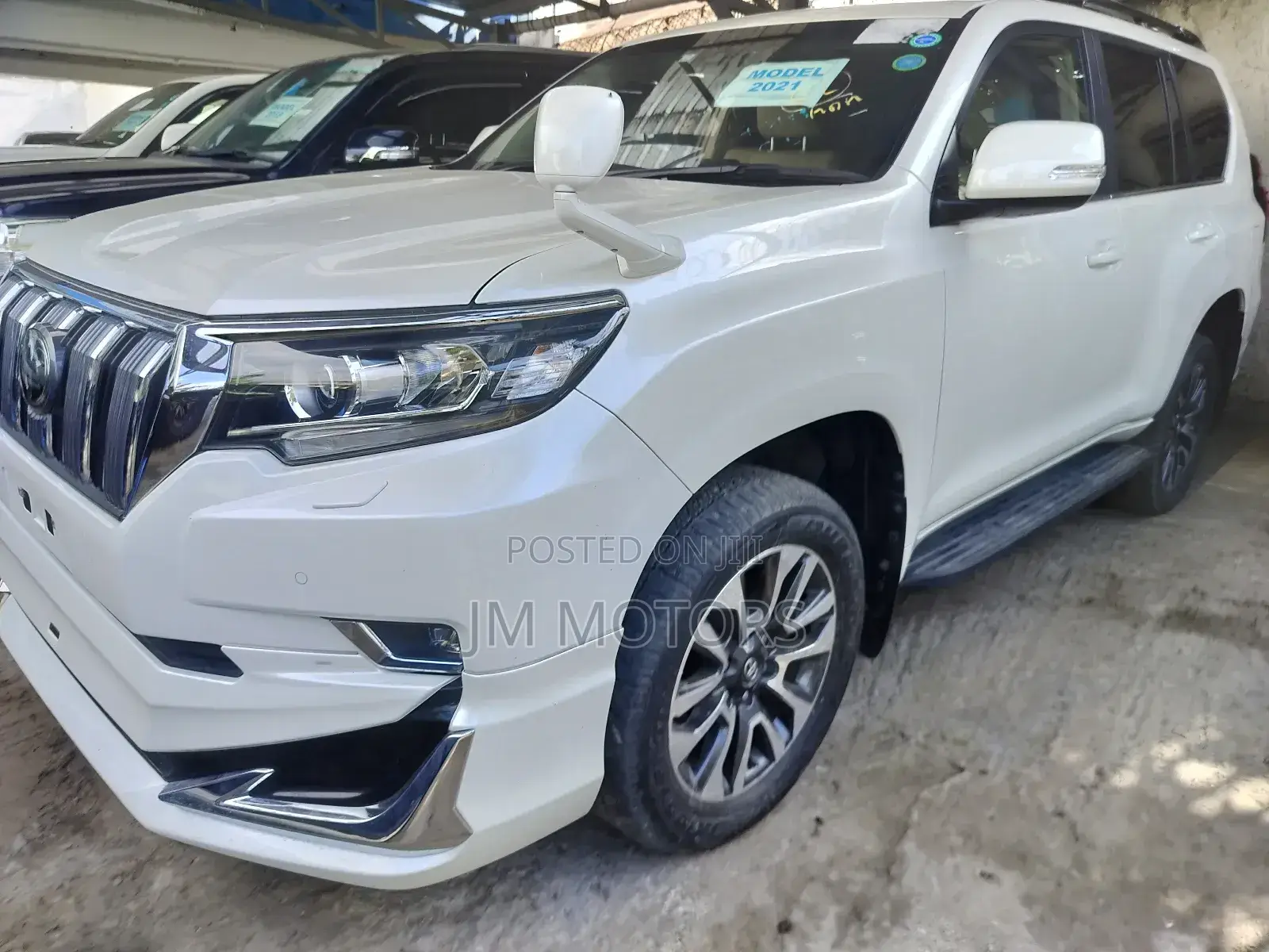Toyota Land Cruiser Prado 2018 White