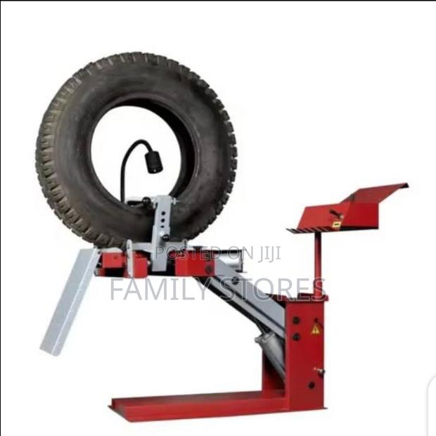 Lifting Pneumatic Tire Expander