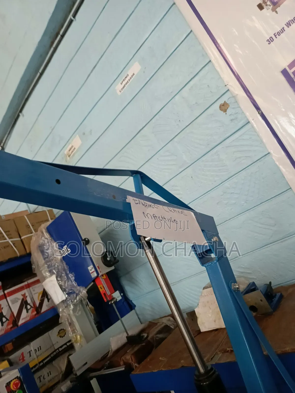 Engine Crane Machine 0.5 Tonne To 2 Tonne Available