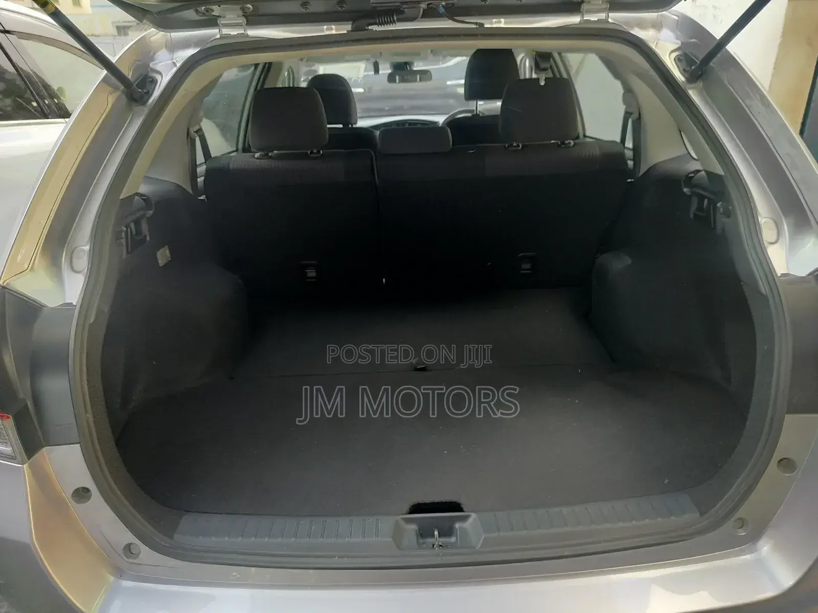 Toyota Corolla Fielder 2018 Silver
