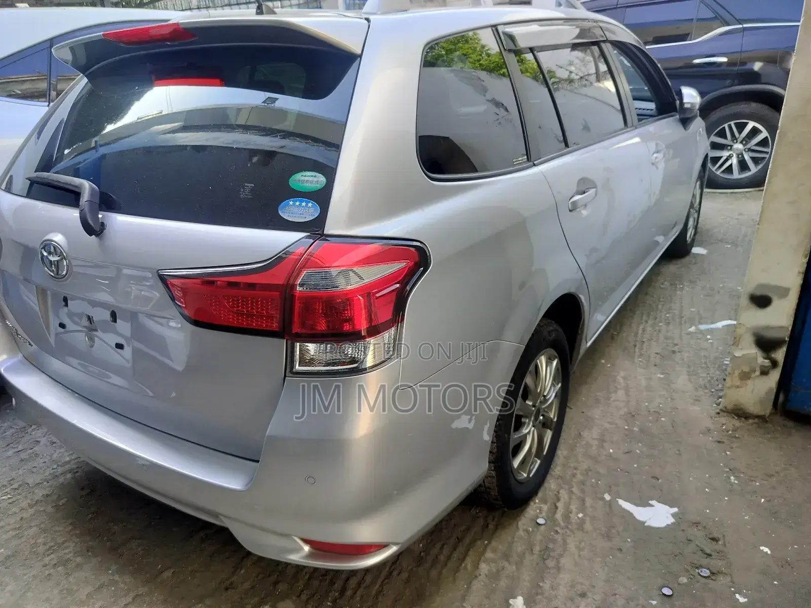 Toyota Corolla Fielder 2018 Silver