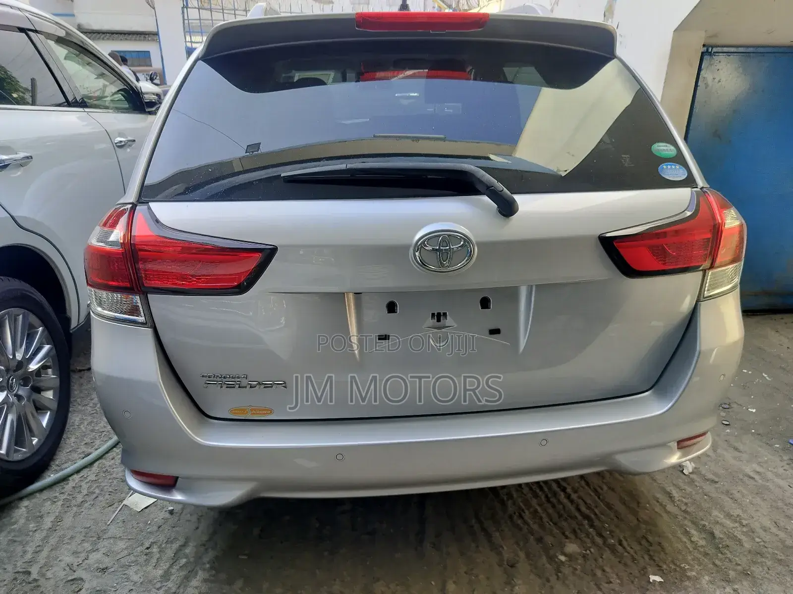 Toyota Corolla Fielder 2018 Silver