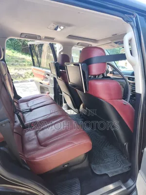 Lexus LX 2017 Black
