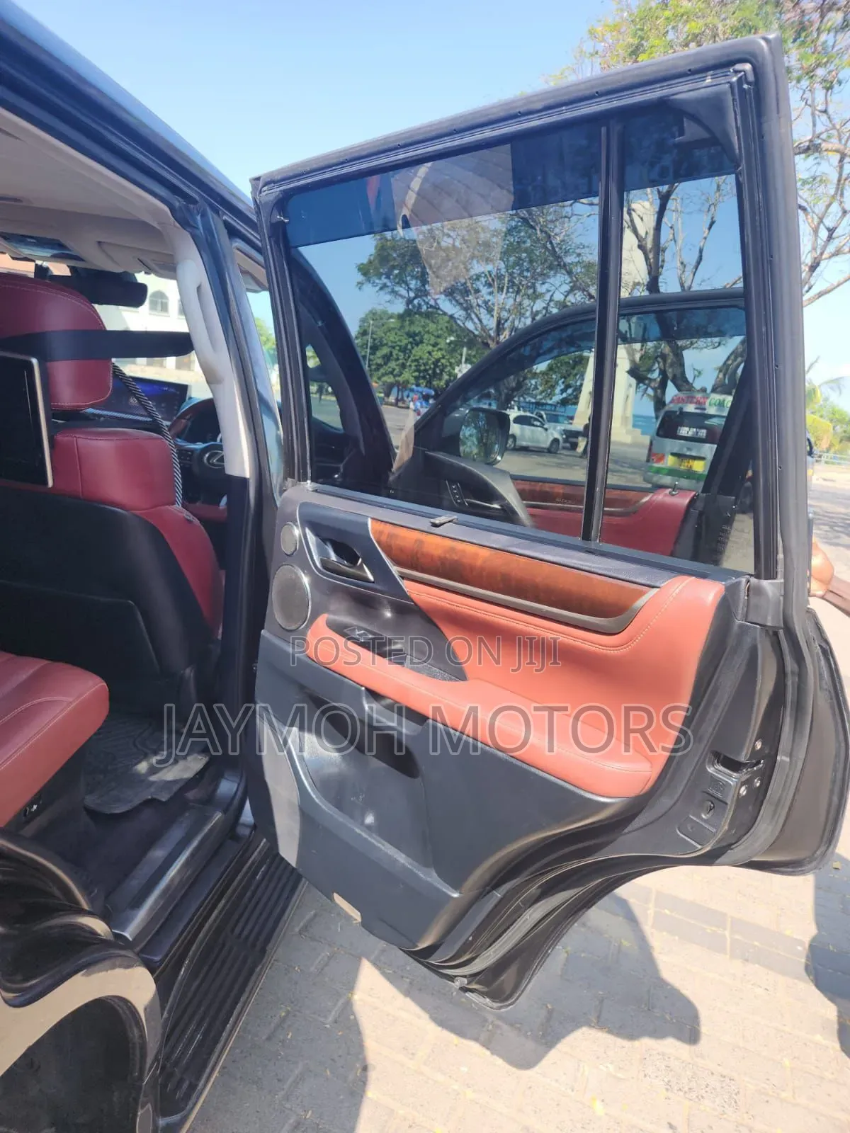 Lexus LX 2017 Black