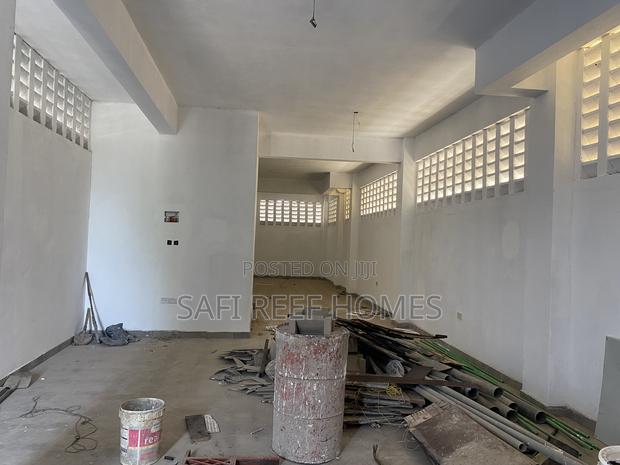 Go Down to Let in Kongowea - thumbnail 6