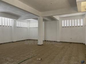 Go Down to Let in Kongowea - thumbnail 2