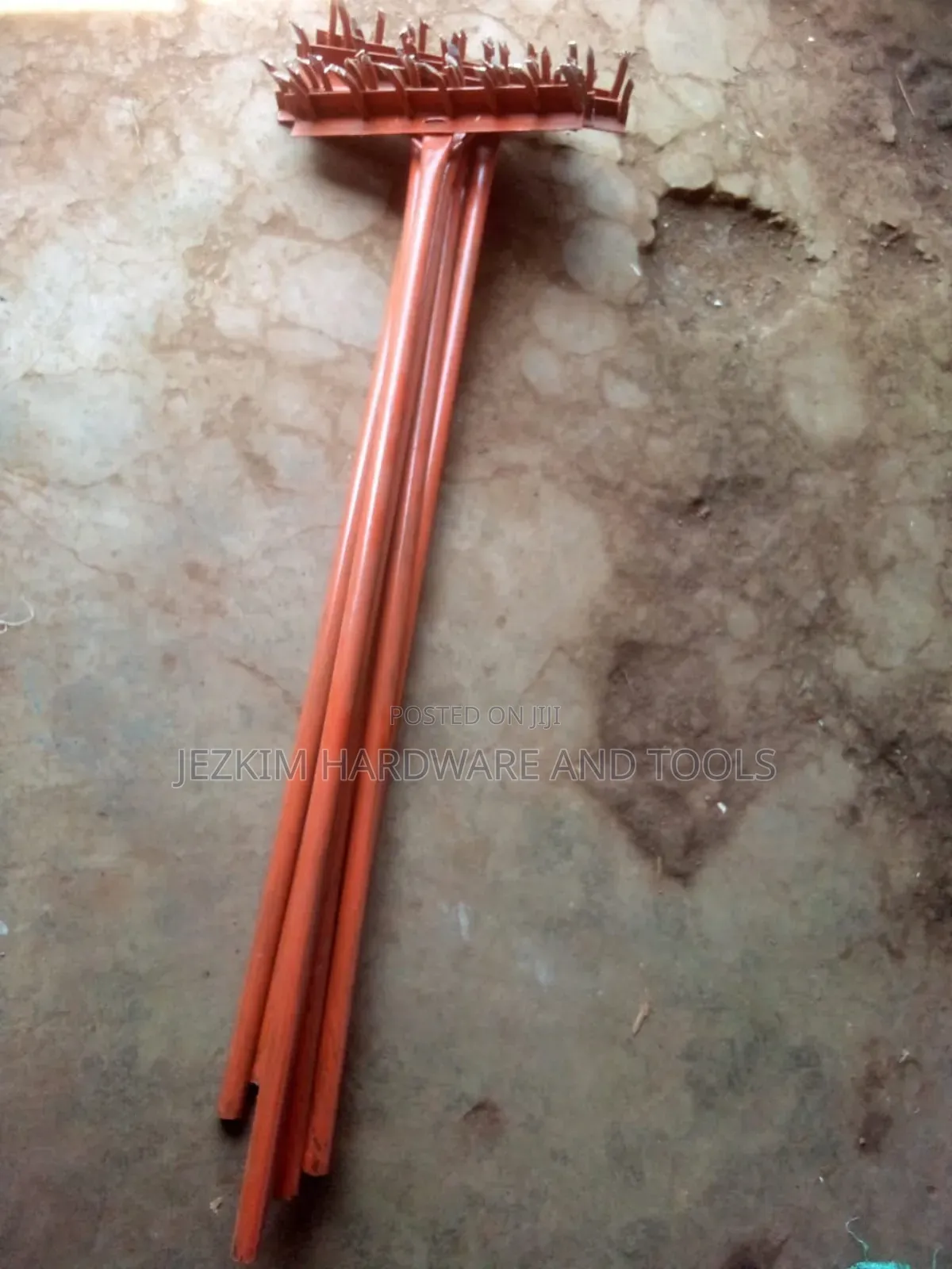 Garden Rake Metalic