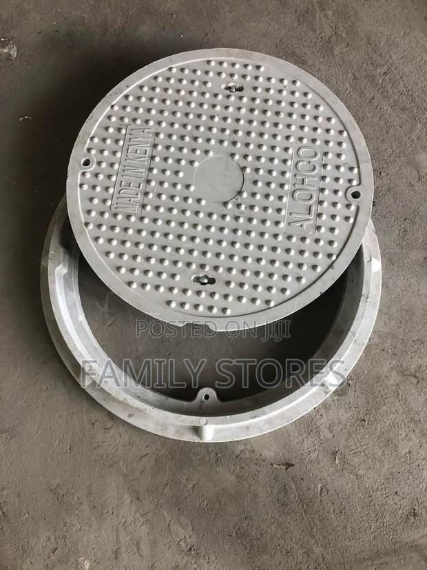 600mm Reinforced Fibre Manhole Cover
