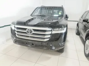 New Toyota Land Cruiser Prado 2024 Black