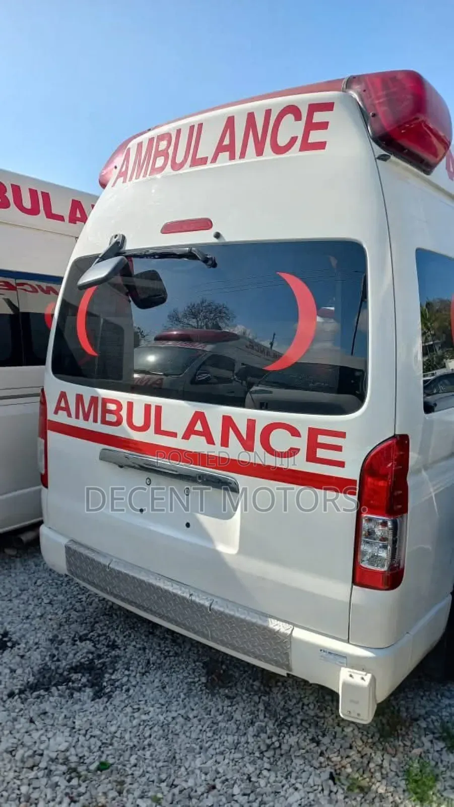Toyota HiAce 2018 White