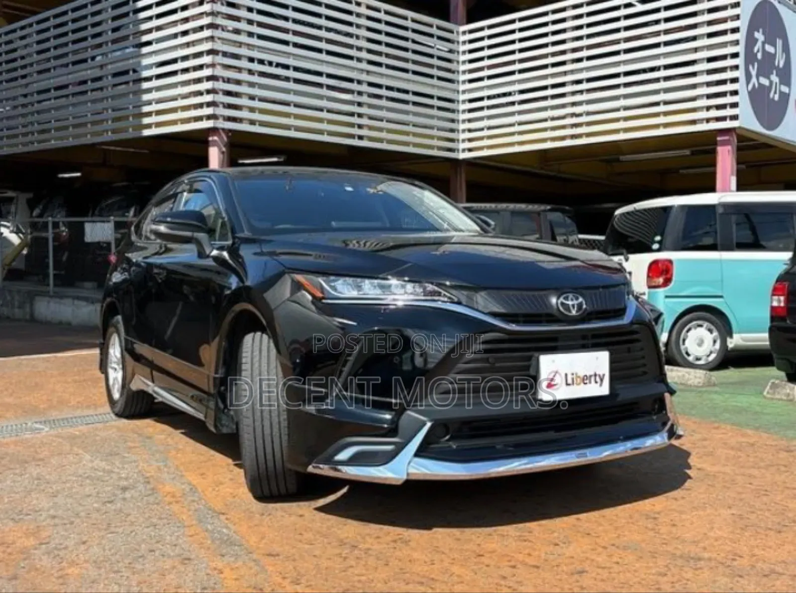 Toyota Harrier 2.0 2021 Black
