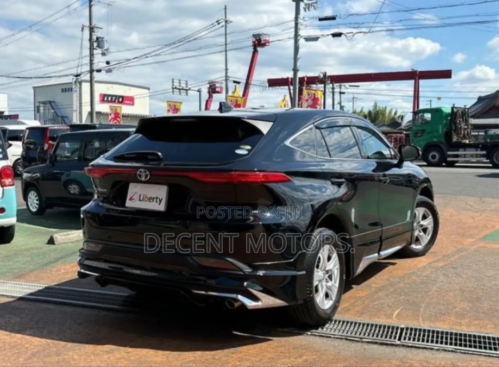 Toyota Harrier 2.0 2021 Black