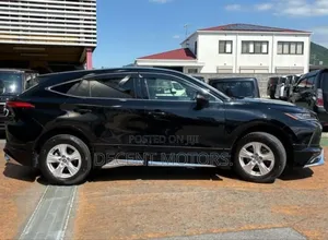 Toyota Harrier 2.0 2021 Black