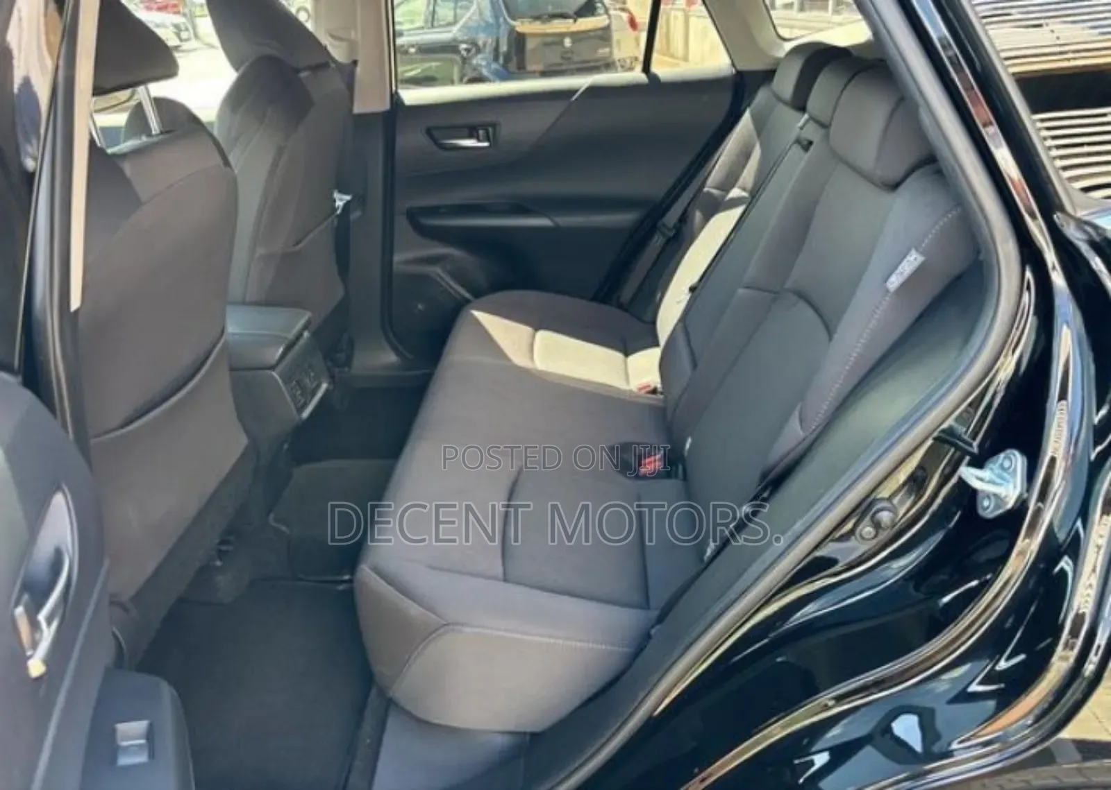 Toyota Harrier 2.0 2021 Black