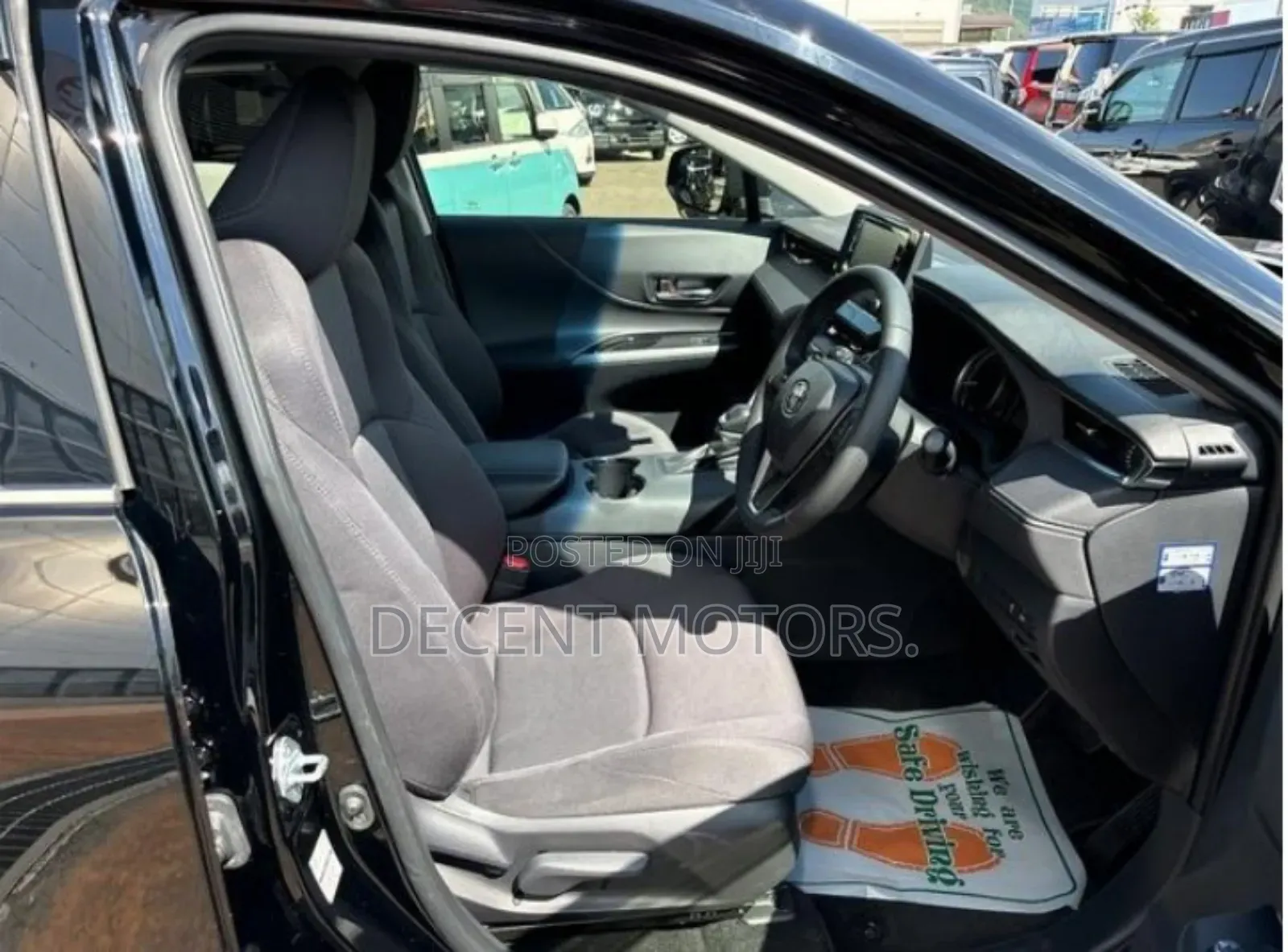 Toyota Harrier 2.0 2021 Black