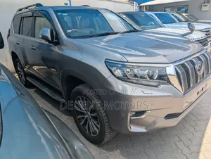 Toyota Land Cruiser Prado 3.0 190hp 2019 Gold