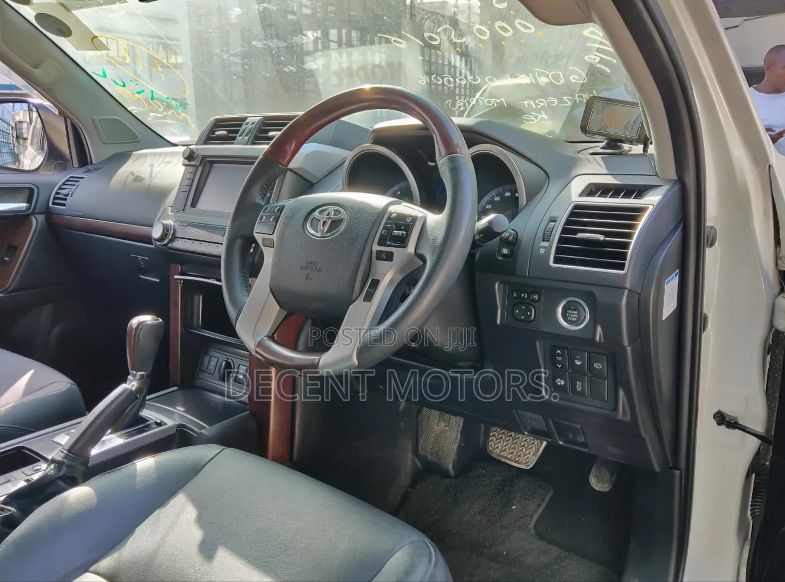 Toyota Land Cruiser Prado 3.0 190hp 2019 Gold