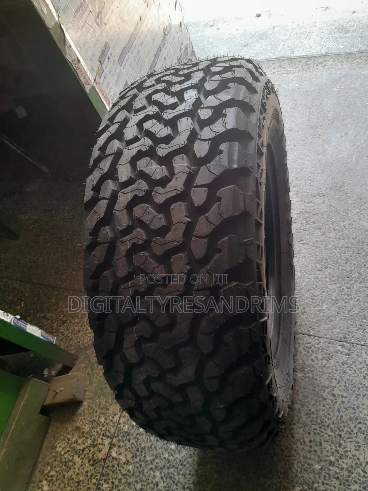 285/60r18 Maxtrek Tyres Brand New