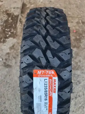235 /85 R16 Maxxis (MT 764)