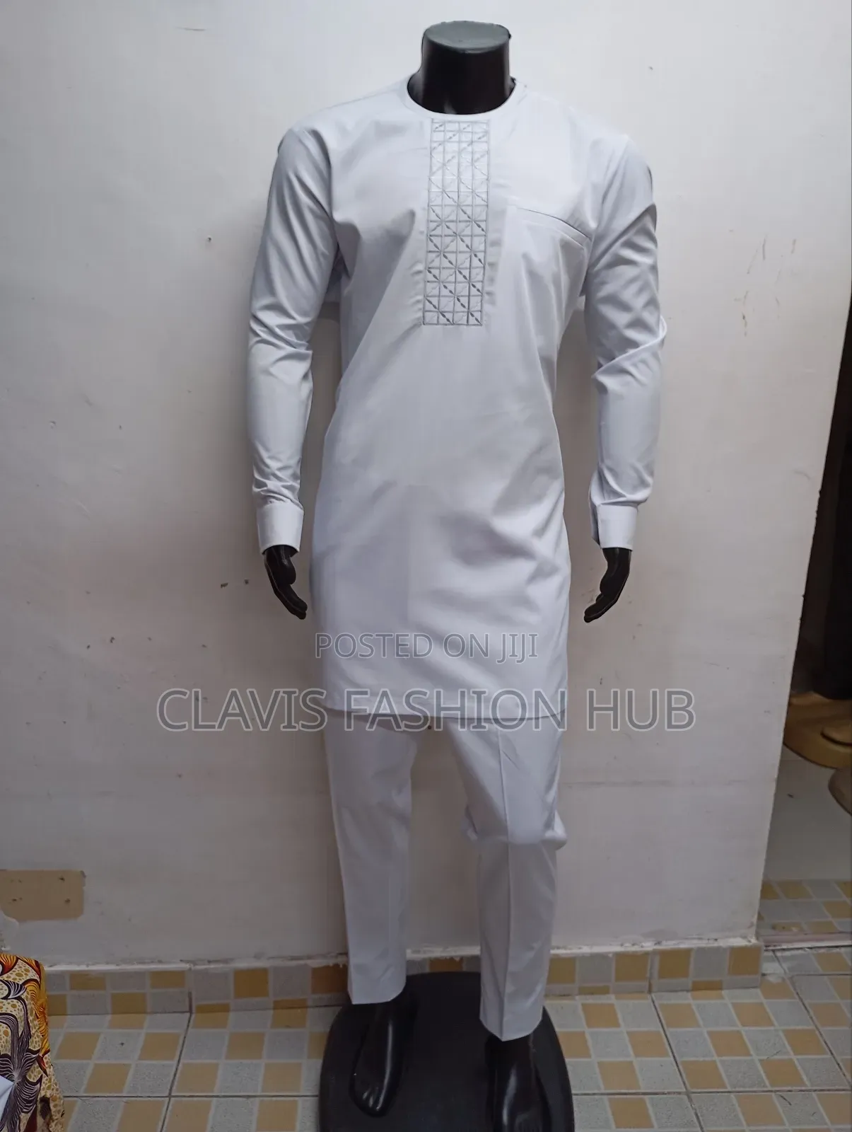 White Traditional Kaftan With Embroidery Details