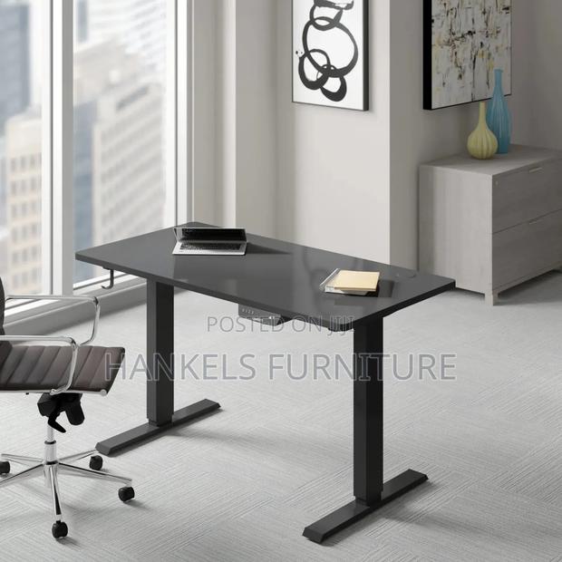 1400mm Black Electric Table - main view