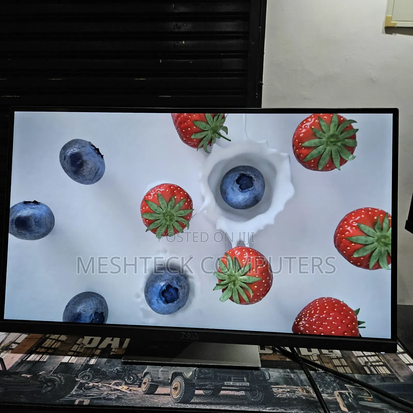 Dell U2515h Two K Resolution Monitor