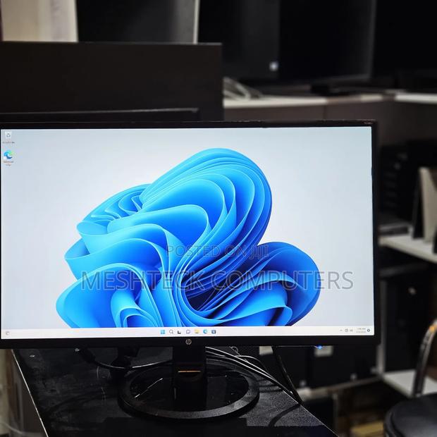 Desktop Computer HP EliteDesk 800 G4 8GB Intel Core I5 SSD 256GB - thumbnail 5