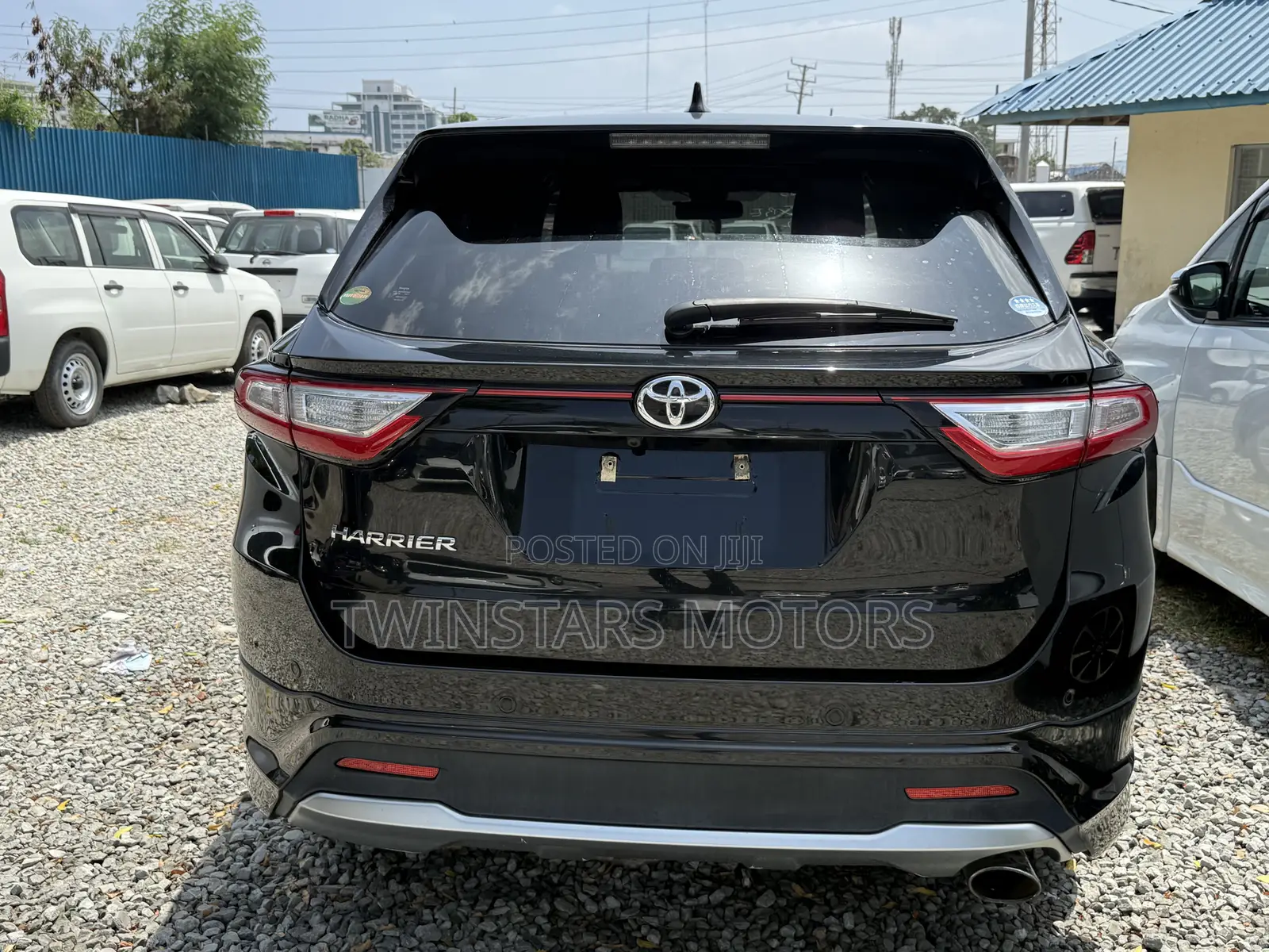 Toyota Harrier 2.0 2018 Black