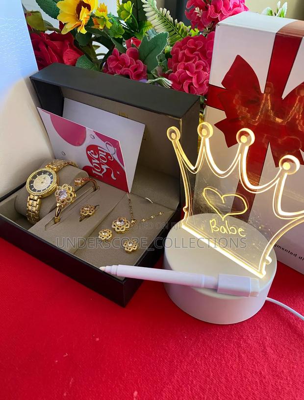 Hot Valentines Ladies Gift Set - main view