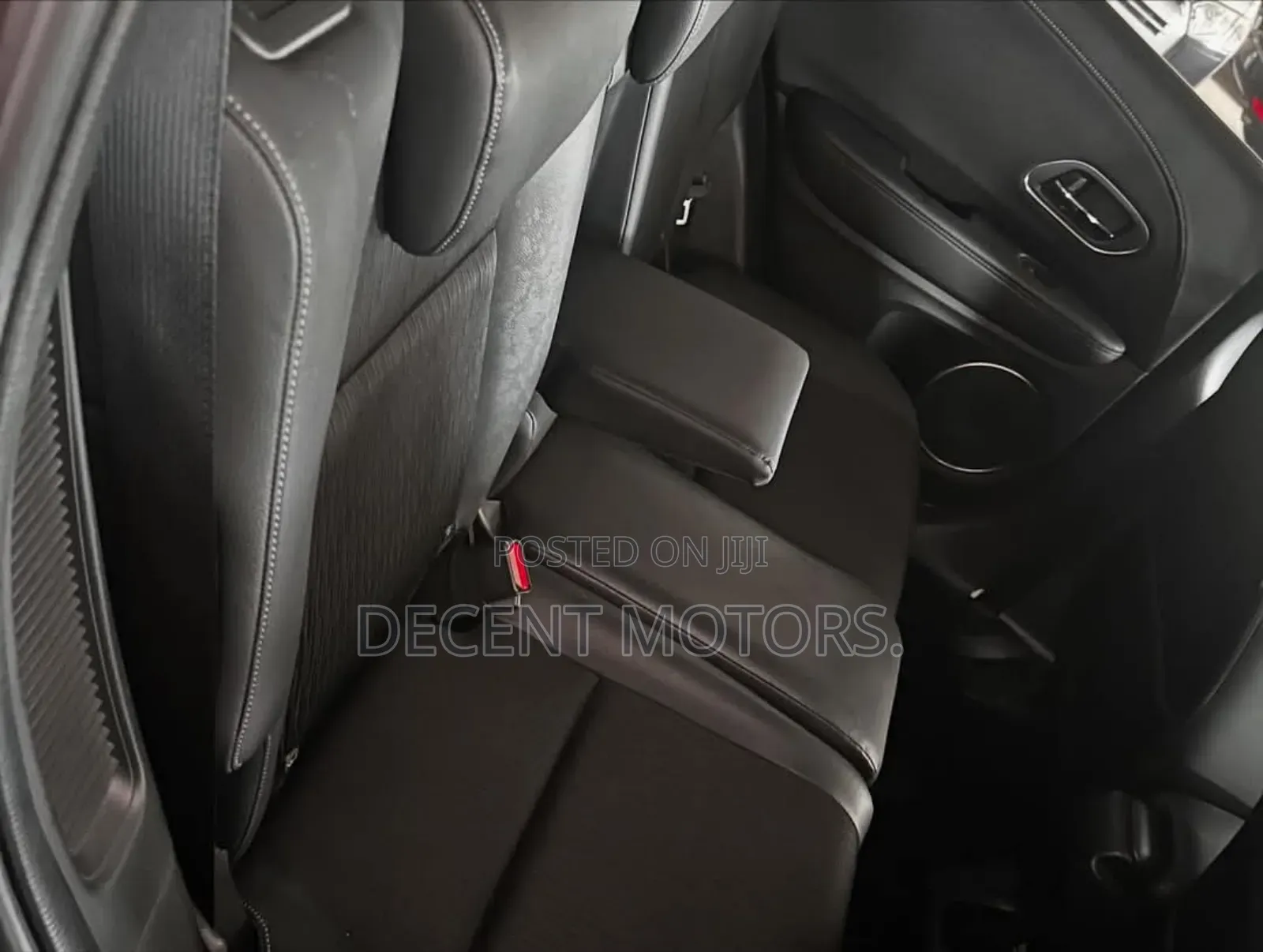 Honda Vezel 1.5 Hybrid 2WD 2018 Black