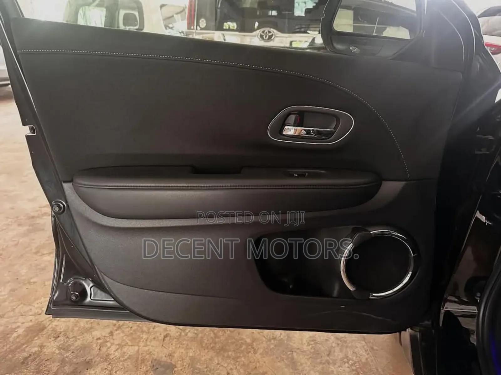 Honda Vezel 1.5 Hybrid 2WD 2018 Black