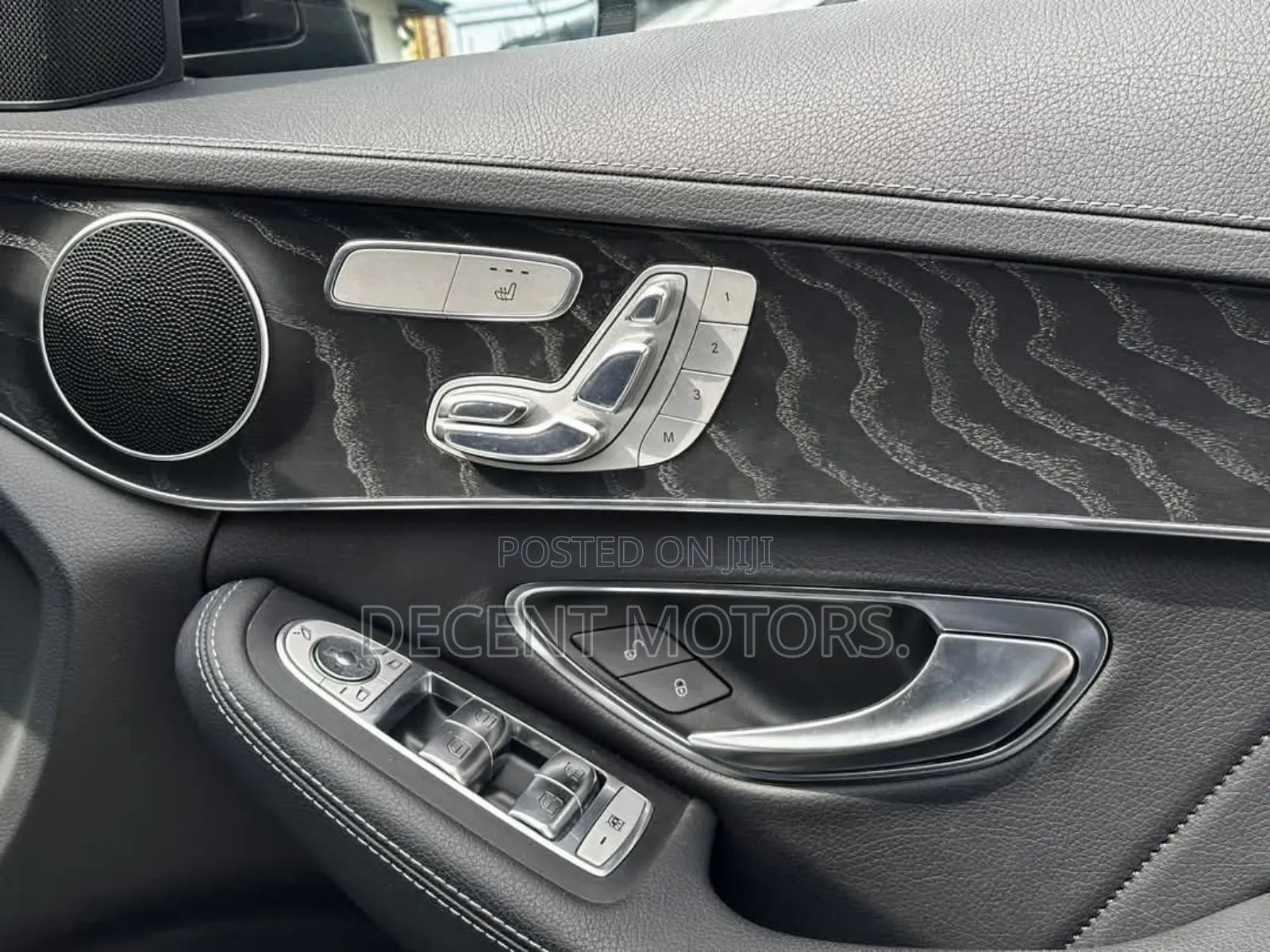 Mercedes-Benz C200 2018 Black