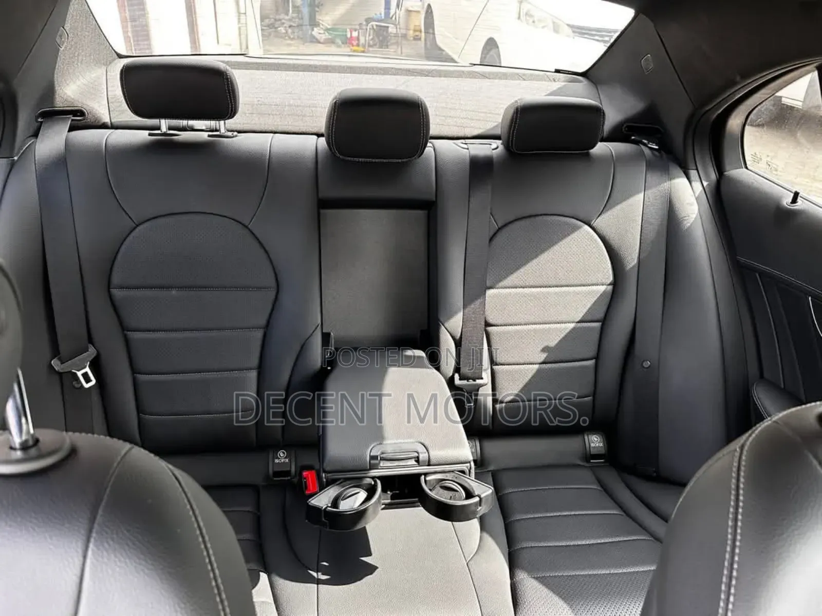 Mercedes-Benz C200 2018 Black