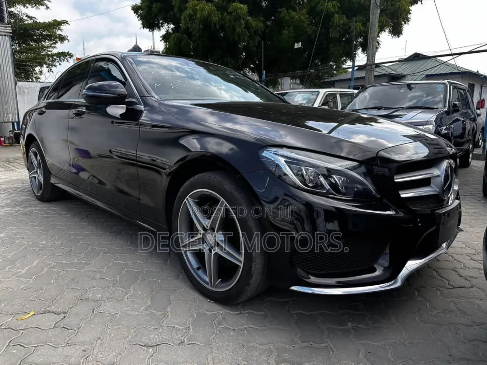 Mercedes-Benz C200 2018 Black