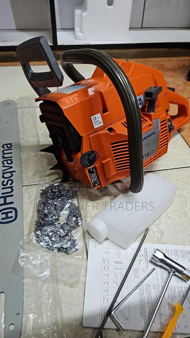FULL Set 272xp Husqvarna Powersaw - thumbnail 3